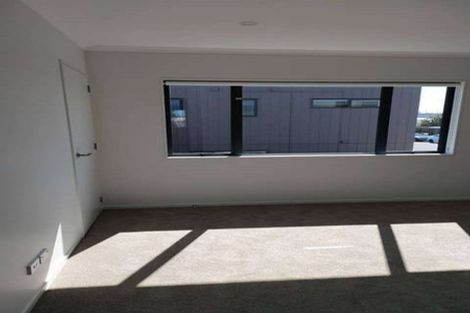 Photo of property in 52 Gosper Road, Takanini, 2112