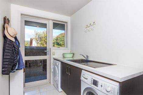 Photo of property in 94 Lisland Drive, Kinloch, Taupo, 3377