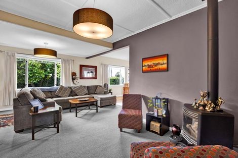 Photo of property in 77 Govett Avenue, Frankleigh Park, New Plymouth, 4310