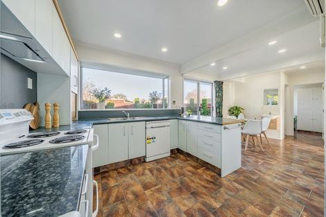 Photo of property in 17 De Menech Grove, Avalon, Lower Hutt, 5011
