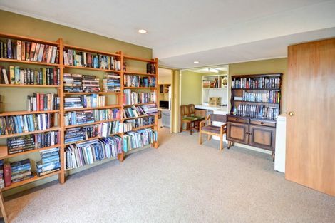 Photo of property in 20 Estuary Crescent, Fairfield, Dunedin, 9018