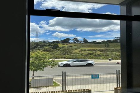 Photo of property in 8 Tuputupu Drive, Kumeu, 0810