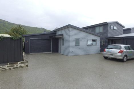 Photo of property in 9 Suffolk Street, Arrowtown, 9302