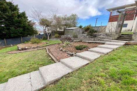 Photo of property in 6 Newarp Street, Balclutha, 9230