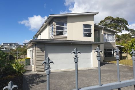 Photo of property in 36 Borneo Drive, Fairview Heights, Auckland, 0632