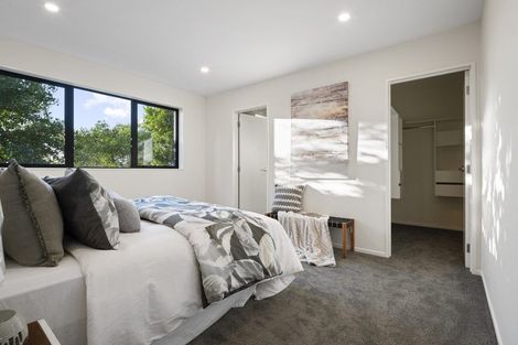 Photo of property in 8b Deuxberry Avenue, Northcote, Auckland, 0627