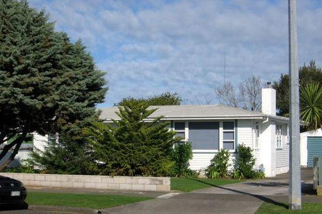 Photo of property in 6 Pitama Road, Awapuni, Palmerston North, 4412