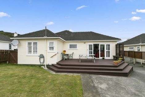 Photo of property in 23 Wright Street, Wainuiomata, Lower Hutt, 5014