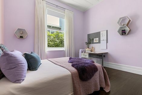 Photo of property in 10 High Street, Devonport, Auckland, 0624