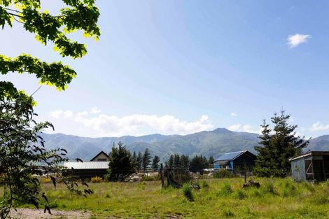 Photo of property in 8 Cemetery Road, Lake Hawea, Wanaka, 9382