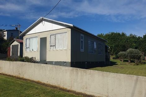 Photo of property in 24 Dorset Street, Patea, 4520