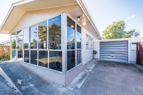 Photo of property in 8b Windlesham Place, Wakefield, 7025