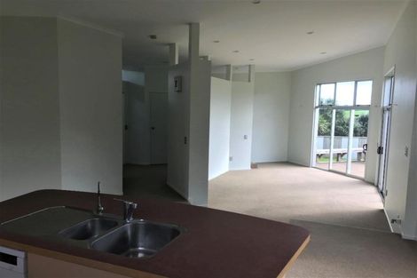 Photo of property in 4a Rahui View, Oakura, 4314