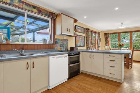 Photo of property in 2 Davidson Street, Glenholme, Rotorua, 3010