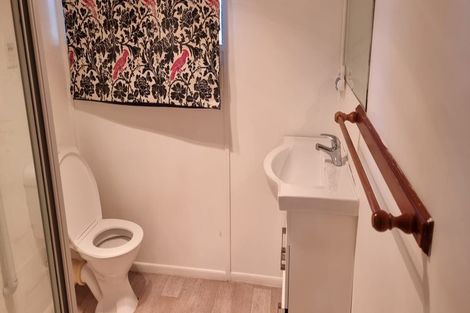 Photo of property in 30 Ellis Avenue, Mount Roskill, Auckland, 1041