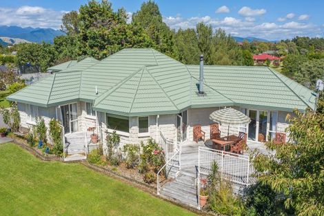 Photo of property in 49a Gordon Place, Levin, 5510
