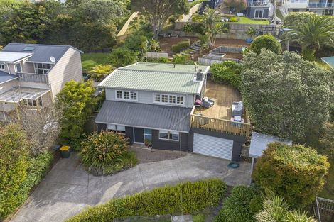 Photo of property in 6 Maori Hut Road, Red Beach, 0932