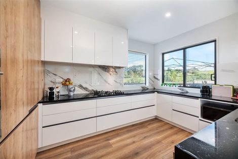 Photo of property in 25 Tautoru Avenue, Orewa, 0931