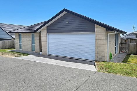 Photo of property in 17 Richardson Road, Omokoroa, 3114