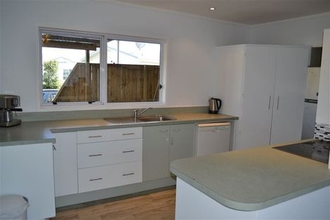 Photo of property in 11 Duke Avenue, Pukekohe, 2120