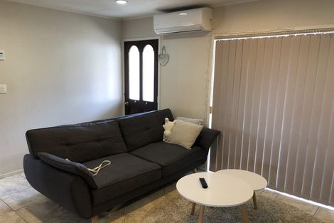 Photo of property in 73 Santiago Crescent, Unsworth Heights, Auckland, 0632