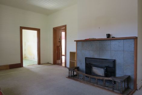 Photo of property in 9 Queen Street, Albury, Cave, 7984