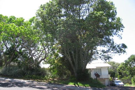 Photo of property in 16 Bishopgate Street, Birkdale, Auckland, 0626