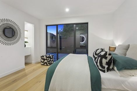 Photo of property in 3b Serrata Place, Browns Bay, Auckland, 0630