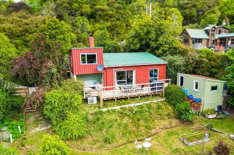 Photo of property in 6 Albert Road, Osborne, Port Chalmers, 9081