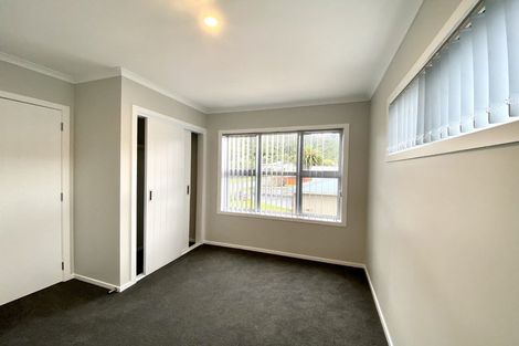 Photo of property in 4b Horoeka Street, Stokes Valley, Lower Hutt, 5019