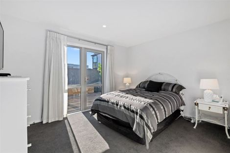 Photo of property in 1/64 Hewitts Road, Merivale, Christchurch, 8014