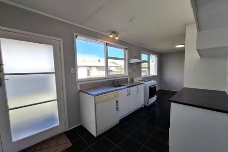 Photo of property in 1/23 Drome View Place, Beach Haven, Auckland, 0626
