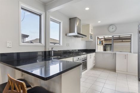 Photo of property in 371 Bucklands Beach Road, Bucklands Beach, Auckland, 2012