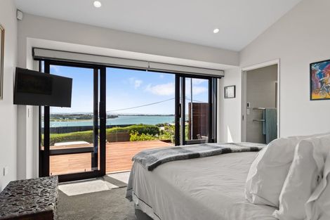 Photo of property in 63 Te Awakura Terrace, Mount Pleasant, Christchurch, 8081