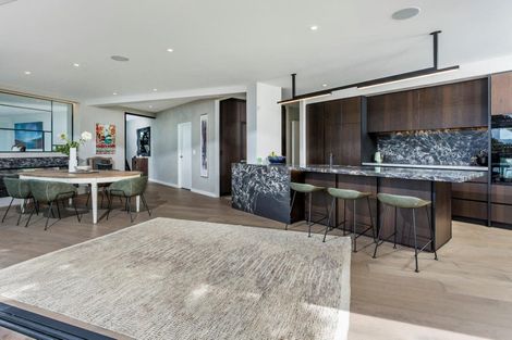 Photo of property in 2 Old Lake Road, Narrow Neck, Auckland, 0624