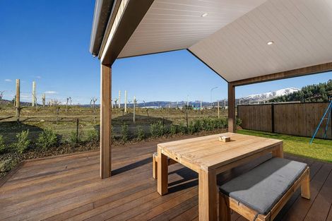 Photo of property in 19 Wooing Tree Avenue, Cromwell, 9310