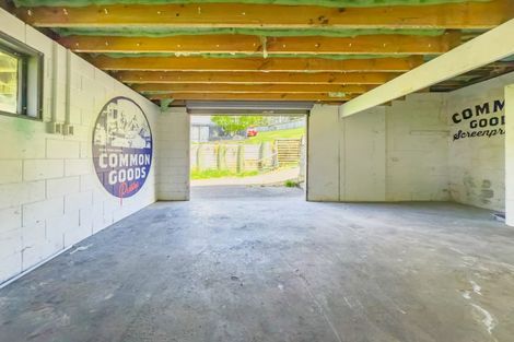 Photo of property in 305 Don Buck Road, Massey, Auckland, 0614