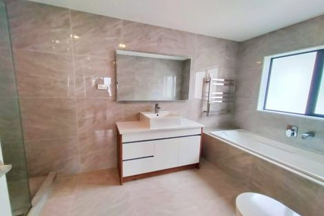 Photo of property in 4 Dungloe Avenue, Flat Bush, Auckland, 2019