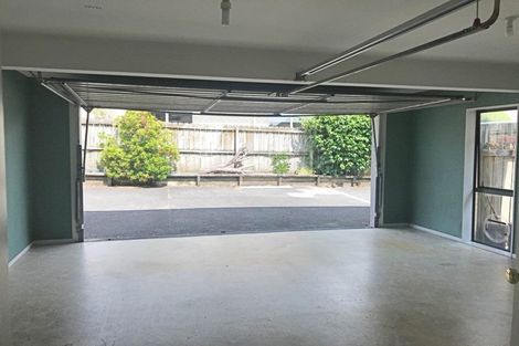 Photo of property in 1/8 Daria Place, Northpark, Auckland, 2013