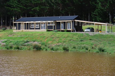 Photo of property in 956c Oneriri Road, Kaiwaka, 0573