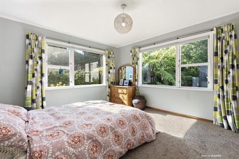 Photo of property in 115 Northland Road, Northland, Wellington, 6012