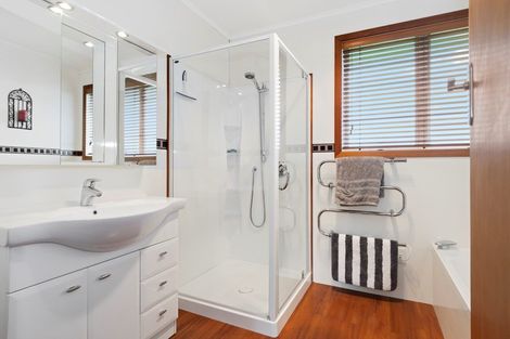 Photo of property in 15 Darraghs Road, Brookfield, Tauranga, 3110