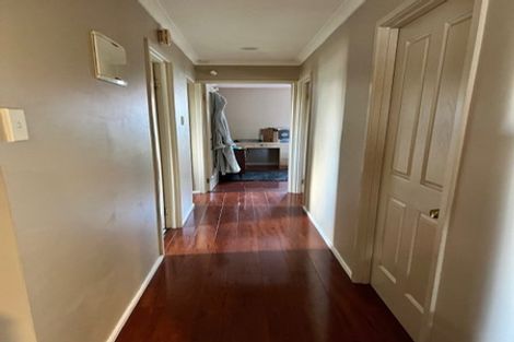 Photo of property in 16 Oakleigh Avenue, Takanini, 2112