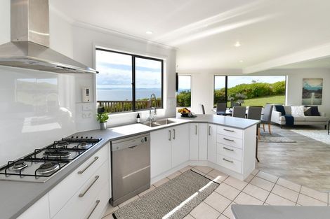 Photo of property in 21b Siesta Terrace, Gulf Harbour, Whangaparaoa, 0930