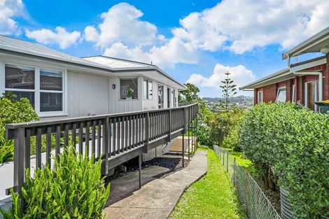 Photo of property in 56 Stanmore Bay Road, Stanmore Bay, Whangaparaoa, 0932