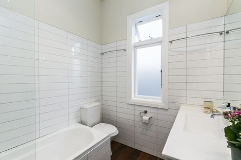 Photo of property in 18 Cashmere Avenue, Khandallah, Wellington, 6035