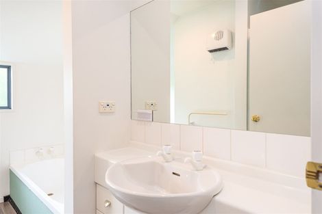 Photo of property in 6/56 London Street, Richmond, Christchurch, 8013