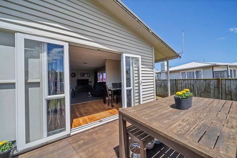 Photo of property in 6 Pacey Avenue, Hawera, 4610