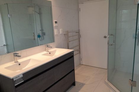 Photo of property in 36a Jandell Crescent, Bucklands Beach, Auckland, 2014