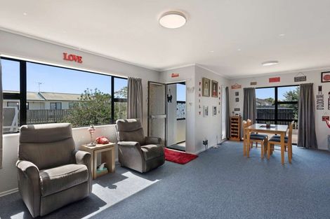 Photo of property in 3a Broadbelt Grove, Levin, 5510